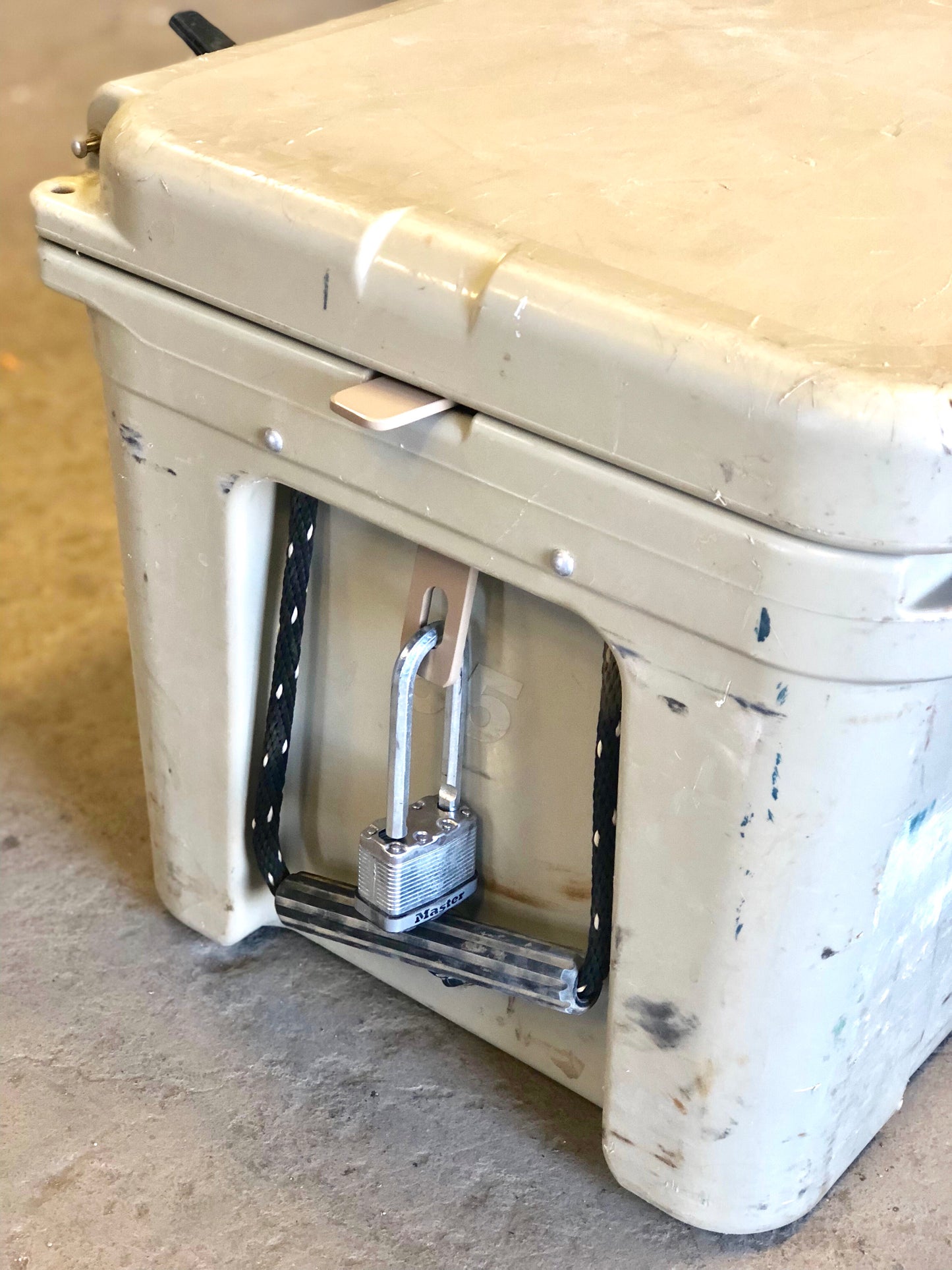 Ice Chest Locking Bracket