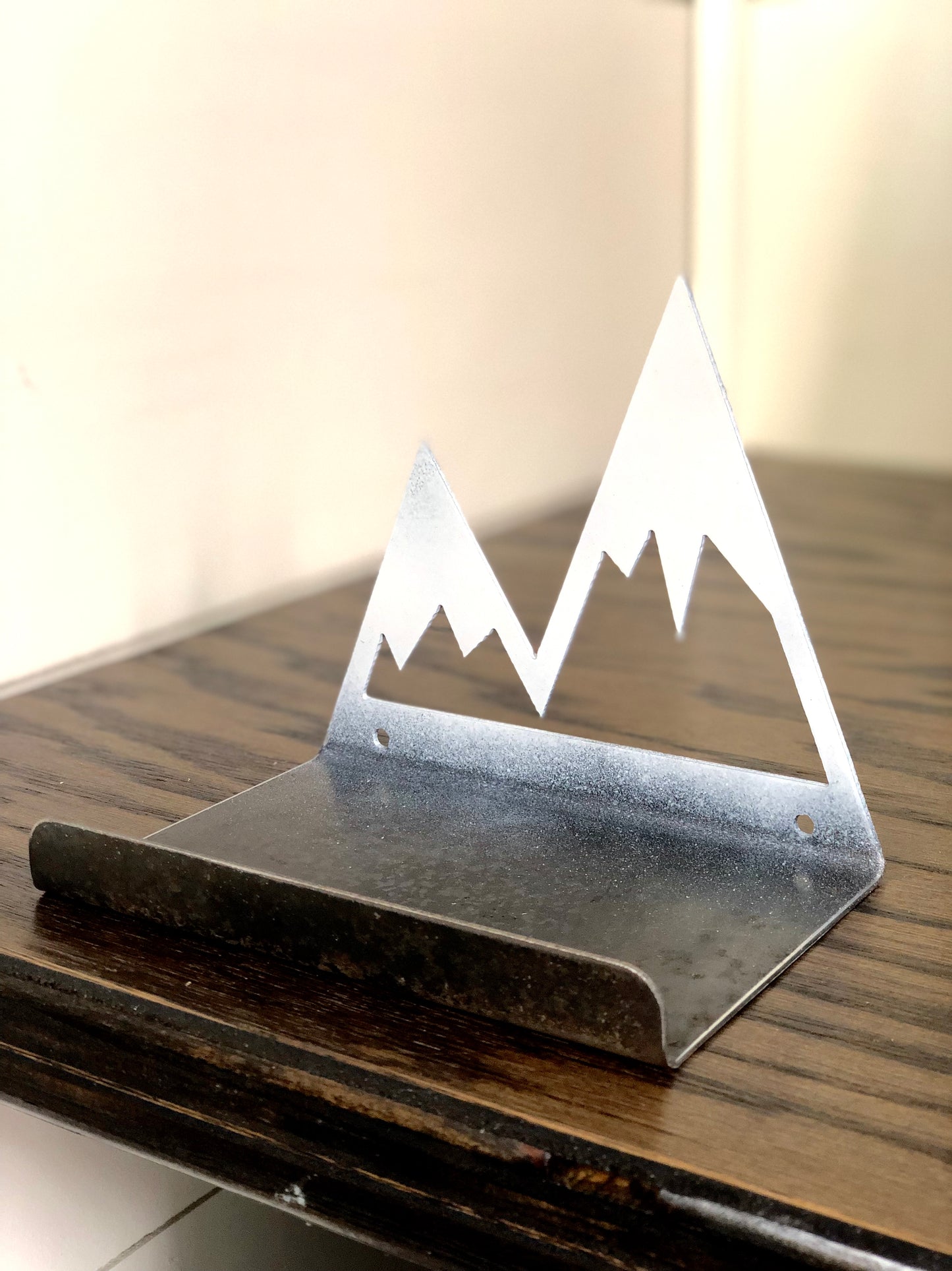 Mountain Top Metal Shelf